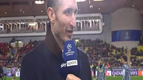 勇士力克开拓者，NBA常规赛胜利在握